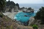 A belíssima praia de McWay Falls, no Big Sur, ao sul de Carmel, na costa da Califórnia, nos Estados Unidos